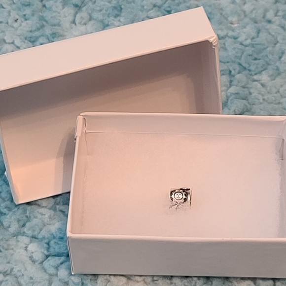 Authentic Pandora Sun, Moon, and Stars Charm (Retired) - Picture 9 of 11